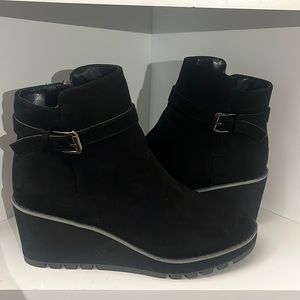 Anne Klein black boots